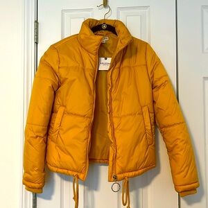 NEW ARIZONA JEAN CO Women’s Gold Puffer Jacket Size XS